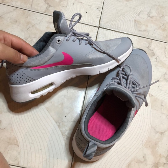 Nike - Picture 6 of 7